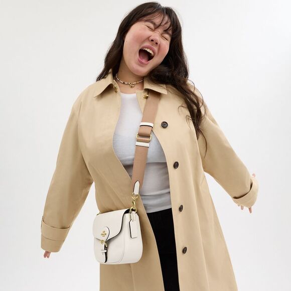 NWT Coach Outlet Amelia Saddle Bag - Picture 5 of 7